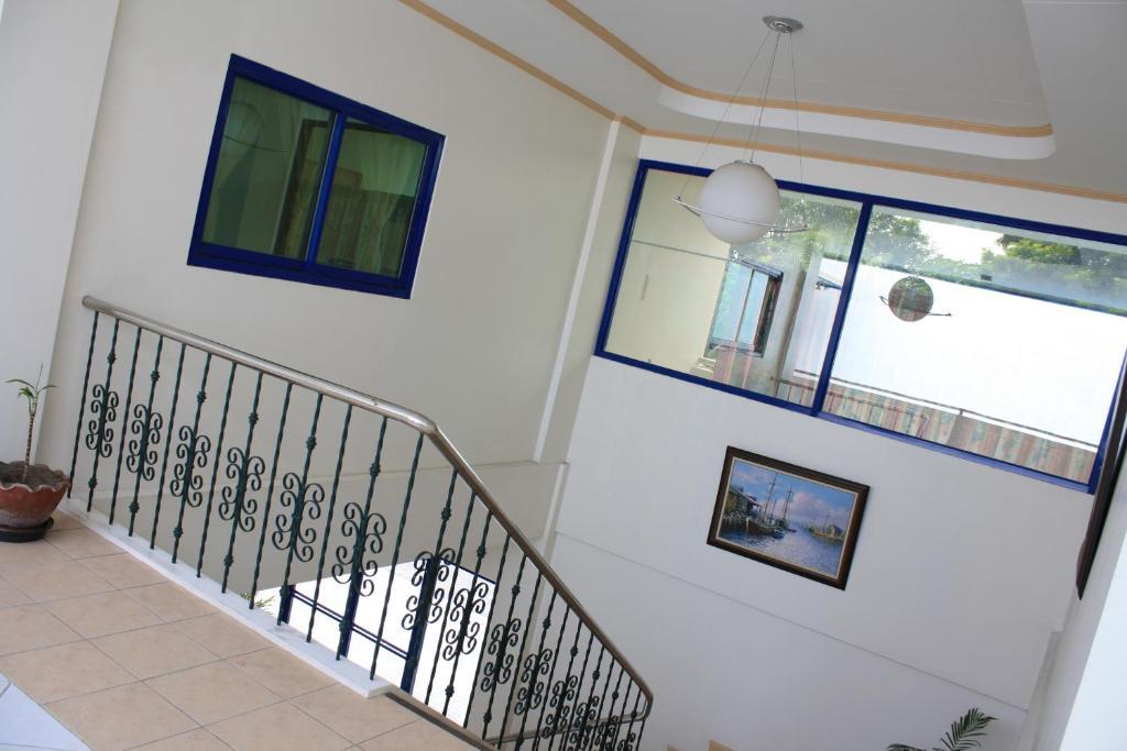 Dumaguete Springs Apartment Dumaguete City Exterior foto