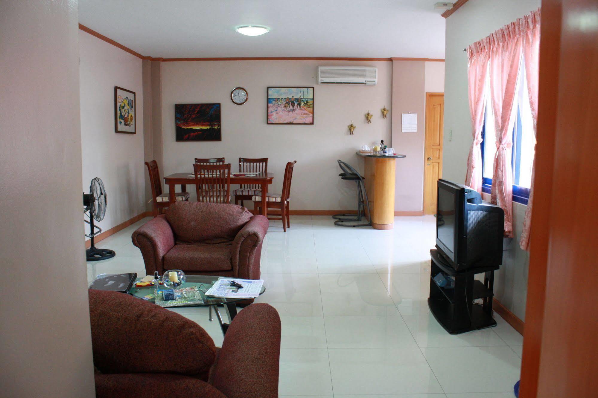 Dumaguete Springs Apartment Dumaguete City Exterior foto